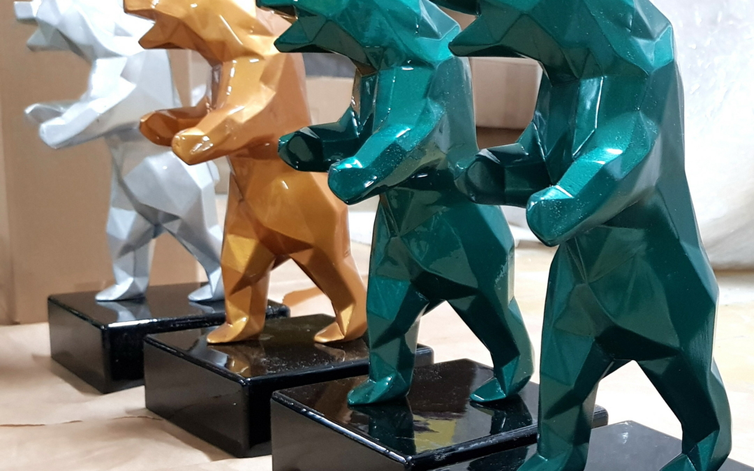 Handcrafted Statuettes – Art that Inspires