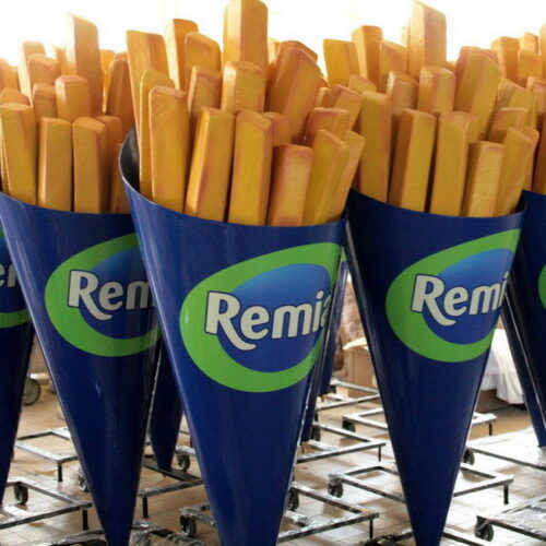 Cones of yellow cylindrical objects with a