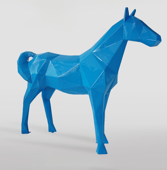 Duży koń geometryczny z laminatu - niebieski