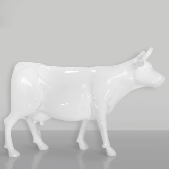 Large cow figure - monochrome - Image 2