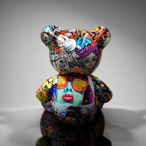 Small Sitting Bear - Graffiti