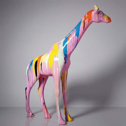 sculpture giraffe in glossy fiberglass with pink base and multicolor drip-painting, modern decorative figure for stores or events