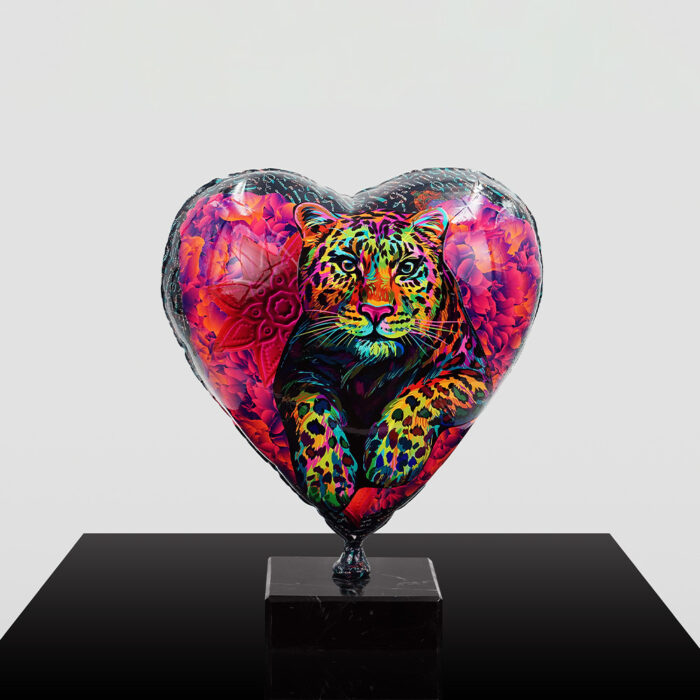 Decorative Heart-Shaped Balloon Figurine