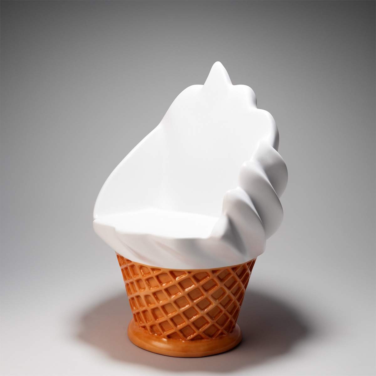 Ice cream shop furniture set – waffle cone table + ice cream chairs - Image 4