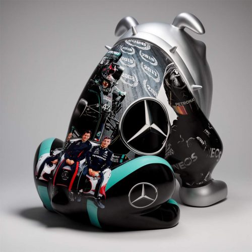 Avella Bulldog Dog 55cm Petronas Design