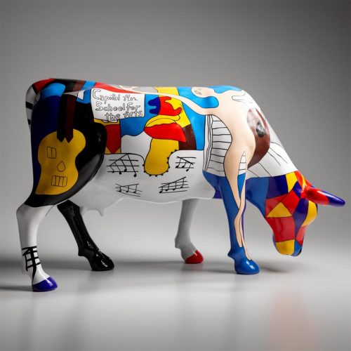 Large Figure – Hand-Painted Cow, Pablo Picasso Motif