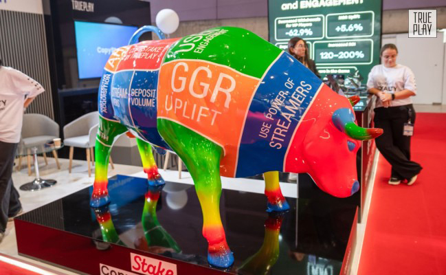 TruePlay Advertising Bull – Custom XXL Trade Fair Figure 11 truplay byk 10