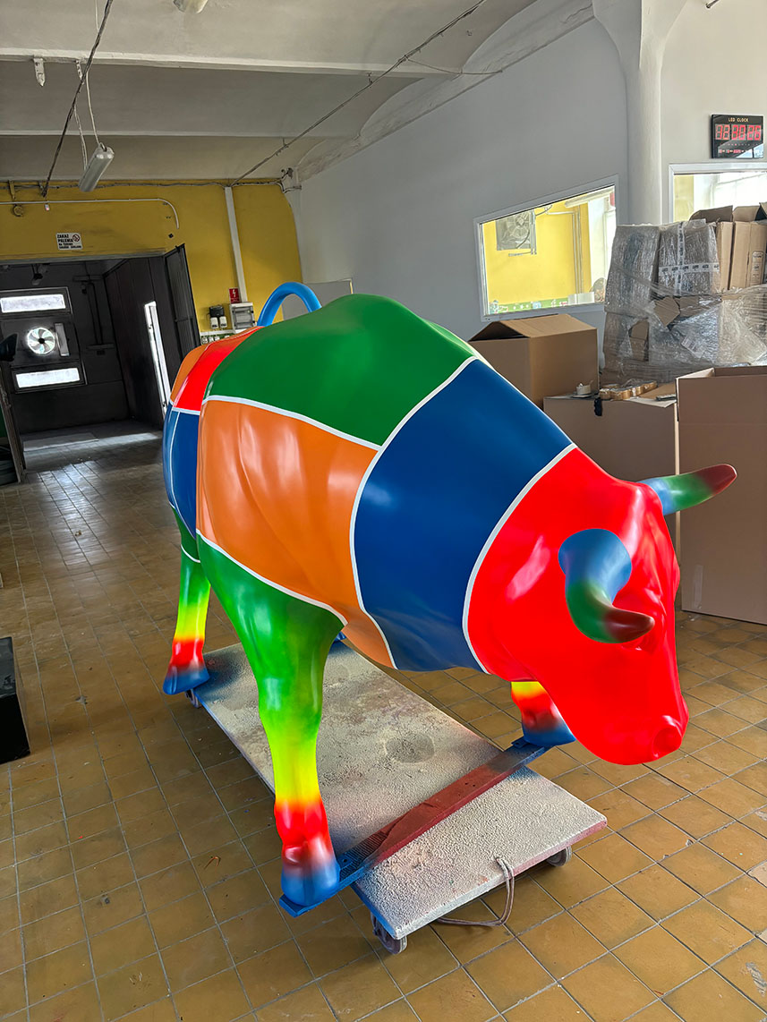 TruePlay Advertising Bull – Custom XXL Trade Fair Figure 8 truplay byk 7