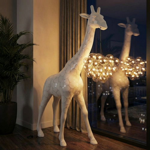 Large Giraffe 230cm Lamp – Beige Version with Spots