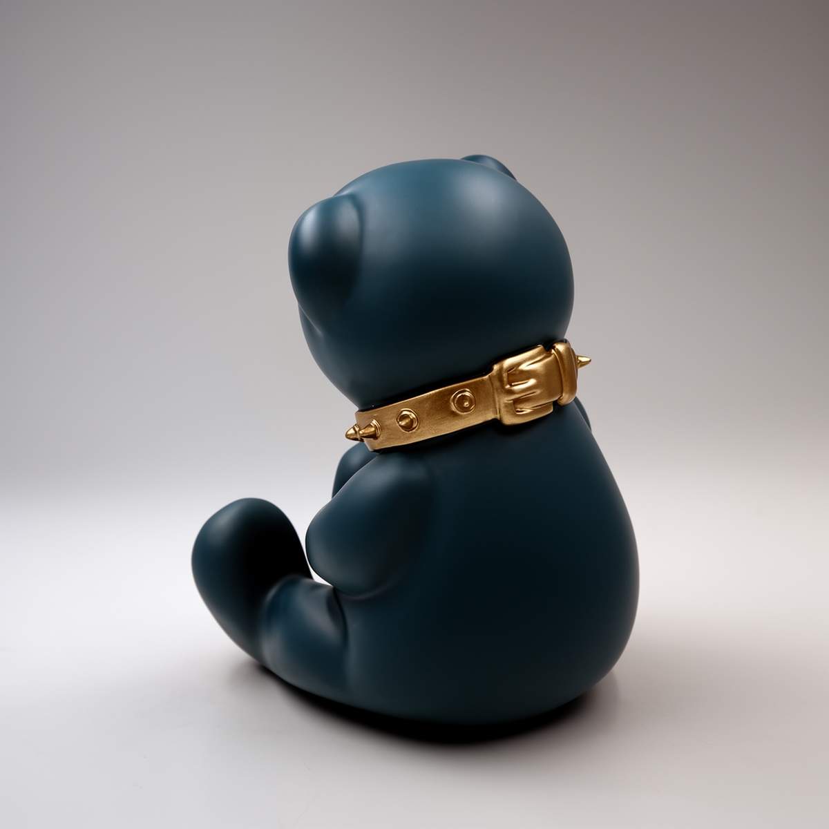 Decorative Bear H 31 cm Green Matte Figure - Image 2