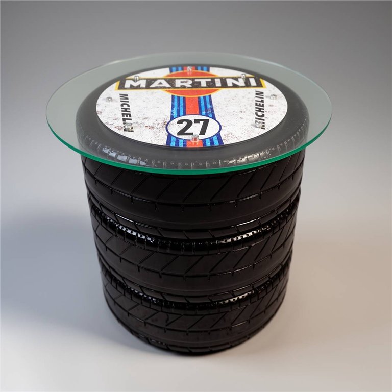 Table with tire with Martini 27 motif