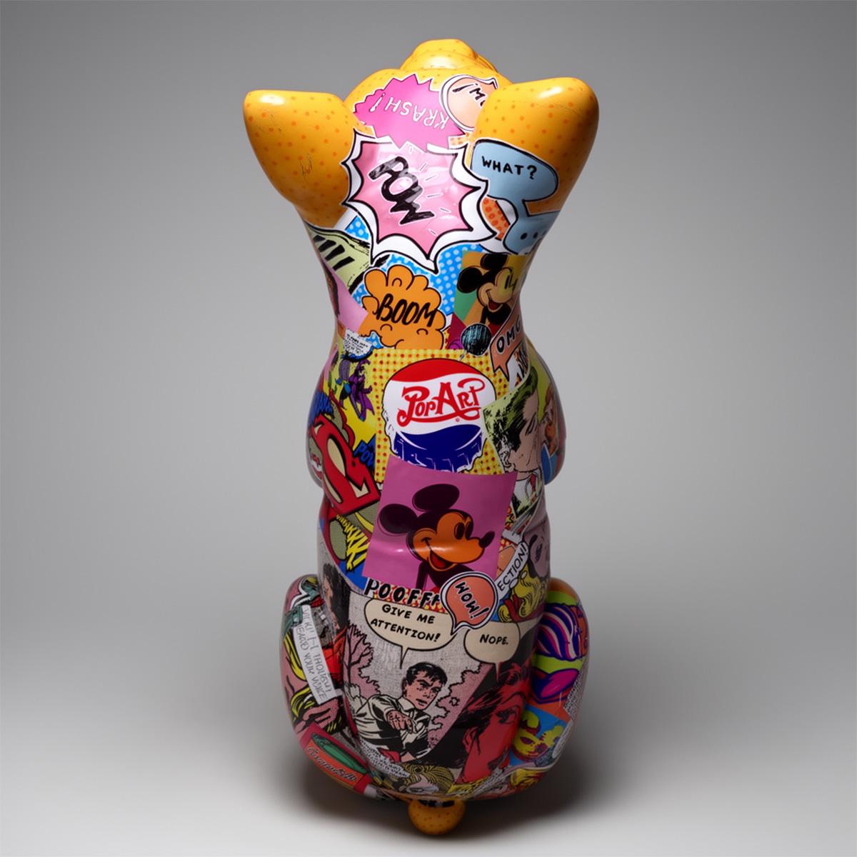 Middle size sitting fiberglass bulldog figure - Image 5