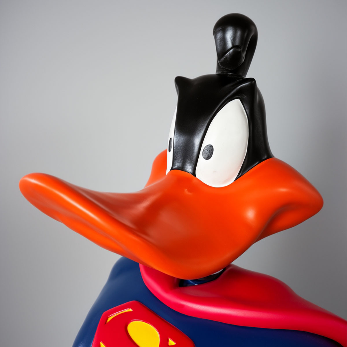 Daffy Superman Decorative Figure - Image 7